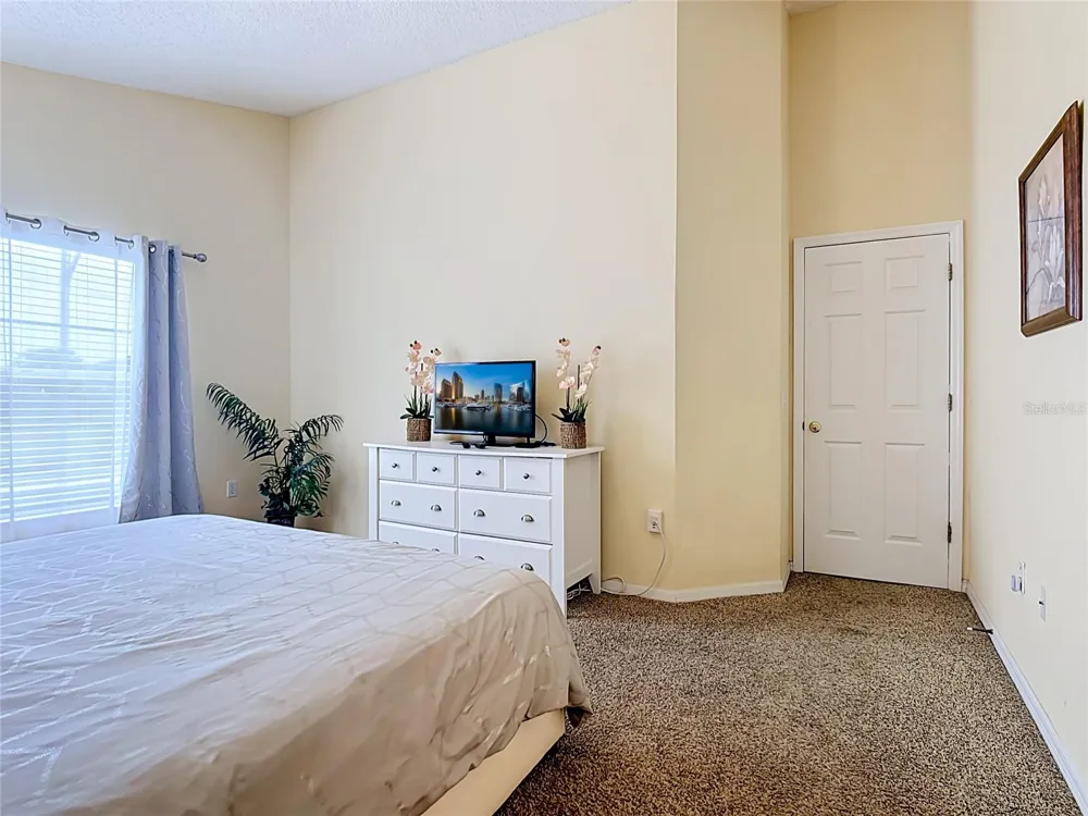 2873 BLOOMING ALAMANDA LOOP Kissimmee, FL 34747