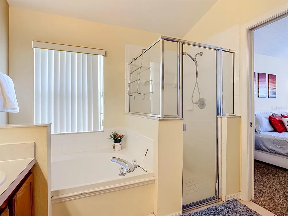 2873 BLOOMING ALAMANDA LOOP Kissimmee, FL 34747