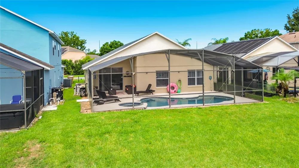 2873 BLOOMING ALAMANDA LOOP Kissimmee, FL 34747