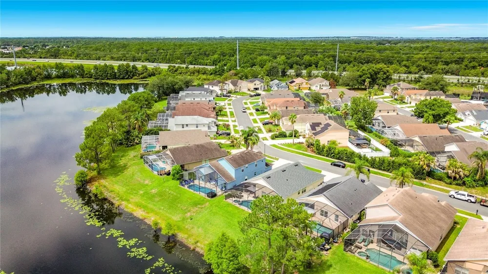 2873 BLOOMING ALAMANDA LOOP Kissimmee, FL 34747