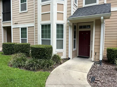 1101 VINTAGE VILLAGE LANE #110