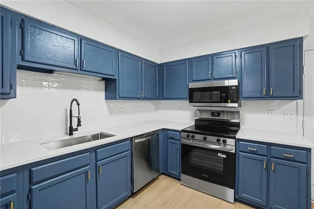 880 Faye Drive NW Kennesaw, GA 30144
