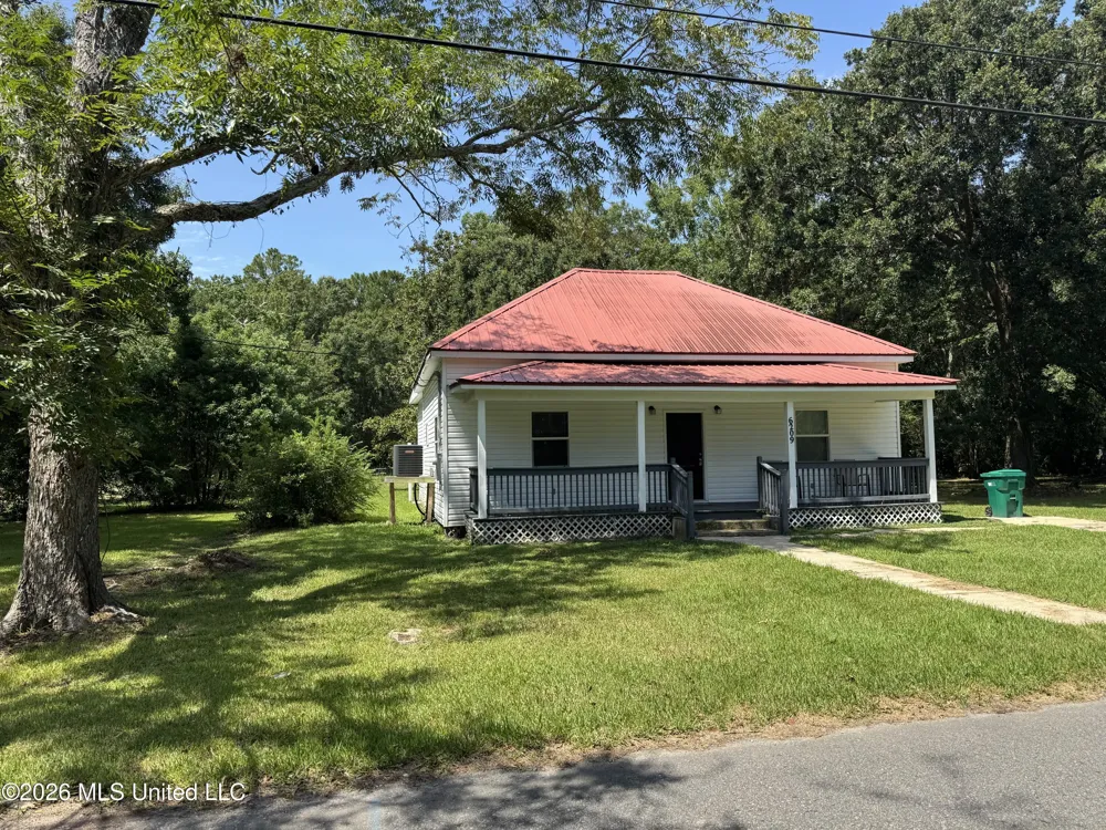 6209 Elder Ferry Road Moss Point, MS 39563