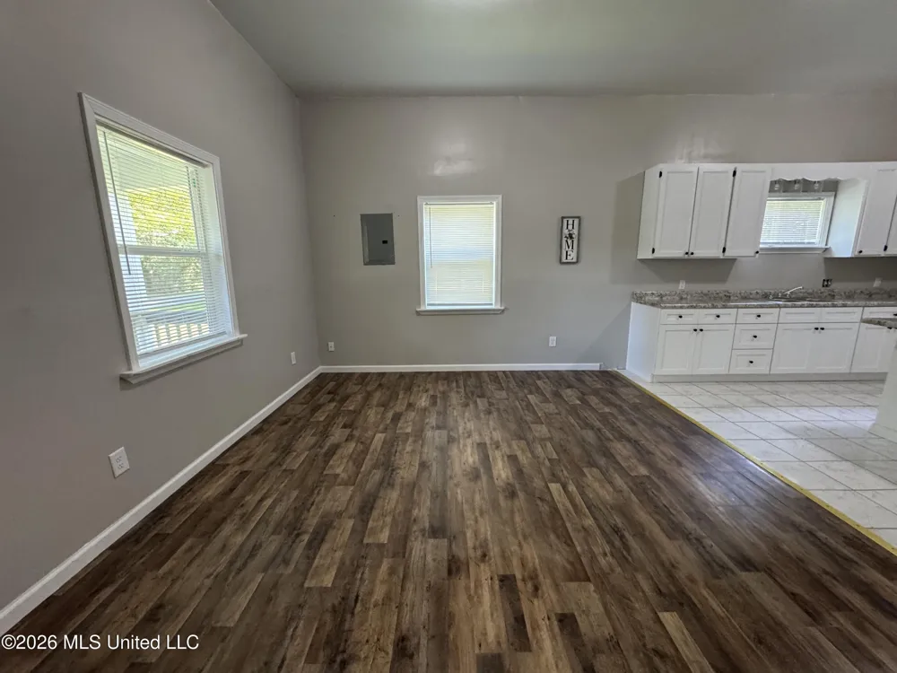 6209 Elder Ferry Road Moss Point, MS 39563
