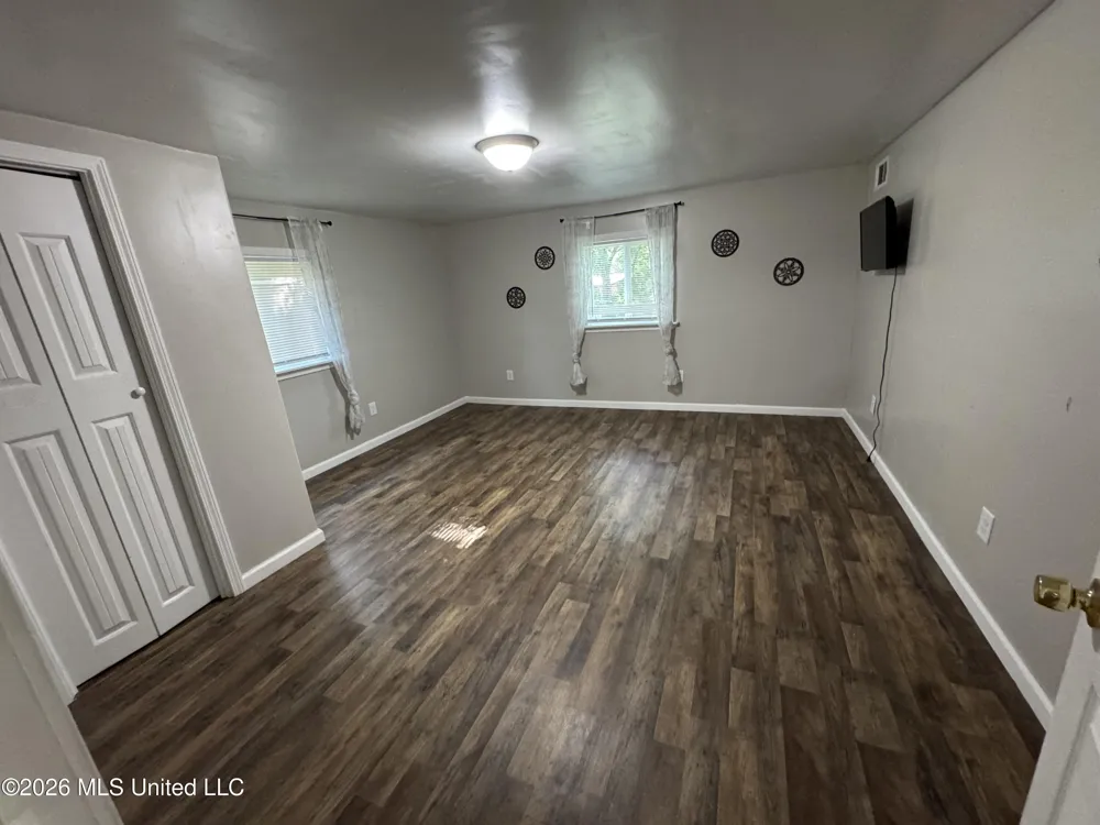 6209 Elder Ferry Road Moss Point, MS 39563