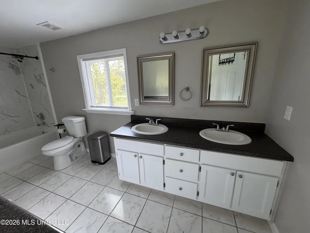 6209 Elder Ferry Road Moss Point, MS 39563