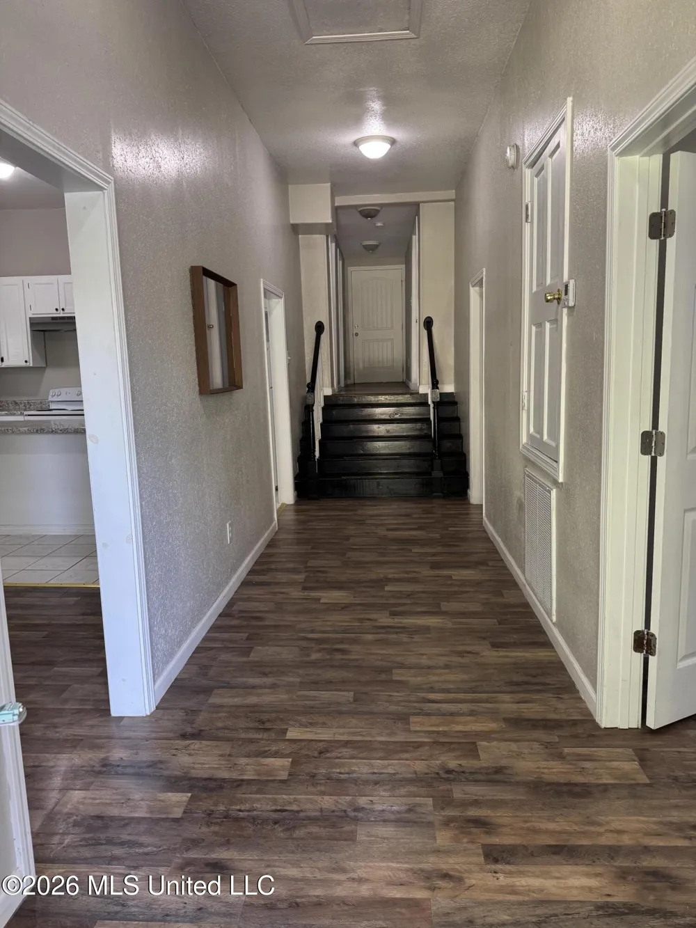 6209 Elder Ferry Road Moss Point, MS 39563