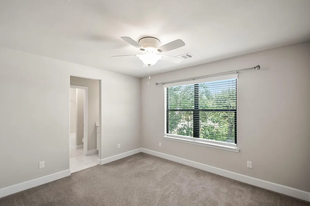 5328 Larkin Street Houston, TX 77007