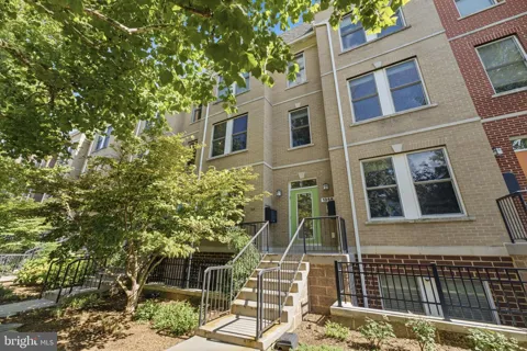 1358 MONROE STREET NW #B