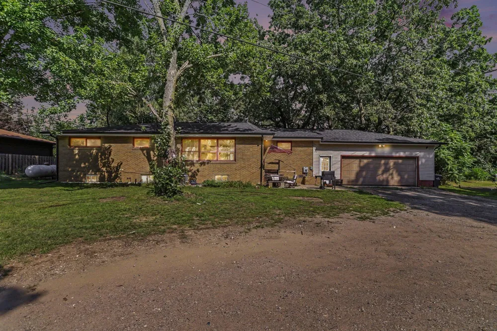 5105 Wayside Path Stevensville, MI 49127