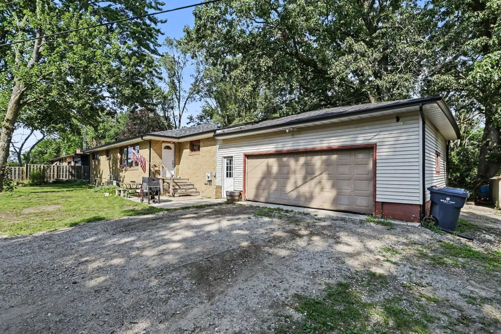 5105 Wayside Path Stevensville, MI 49127