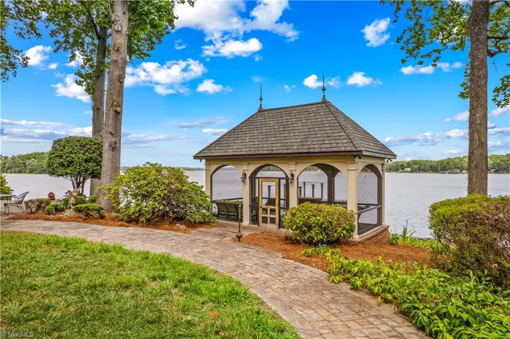 810 Fox Hollow Lane Salisbury, NC 28146