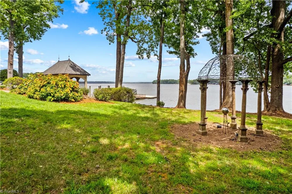 810 Fox Hollow Lane Salisbury, NC 28146