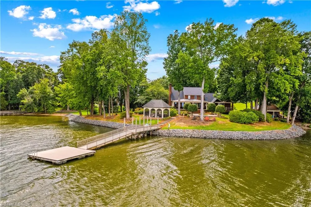 810 Fox Hollow Lane Salisbury, NC 28146