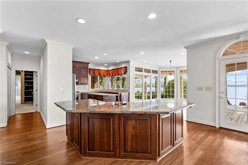 810 Fox Hollow Lane Salisbury, NC 28146