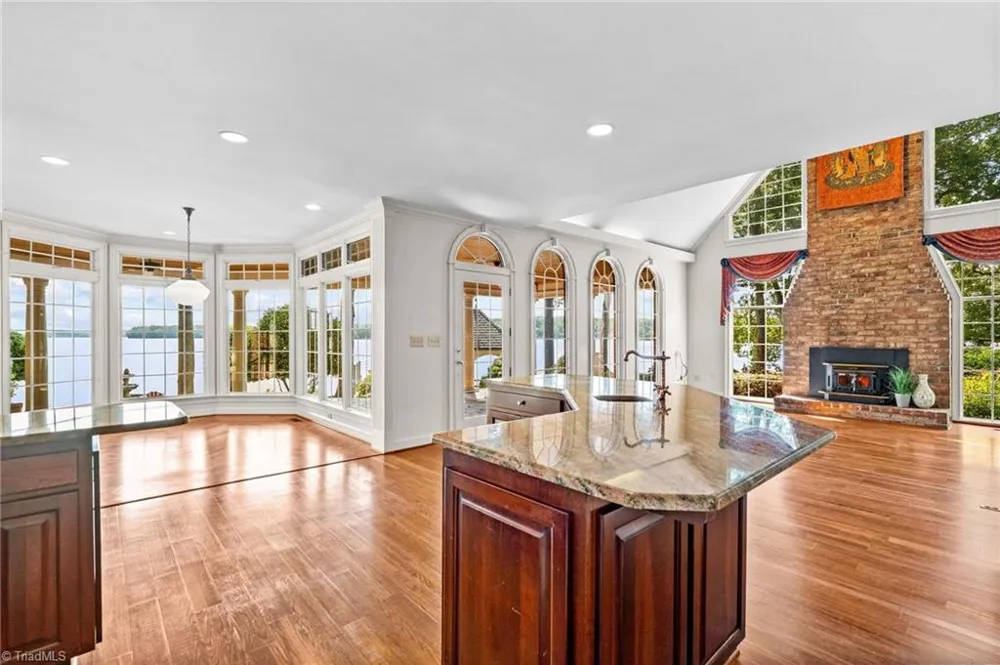 810 Fox Hollow Lane Salisbury, NC 28146