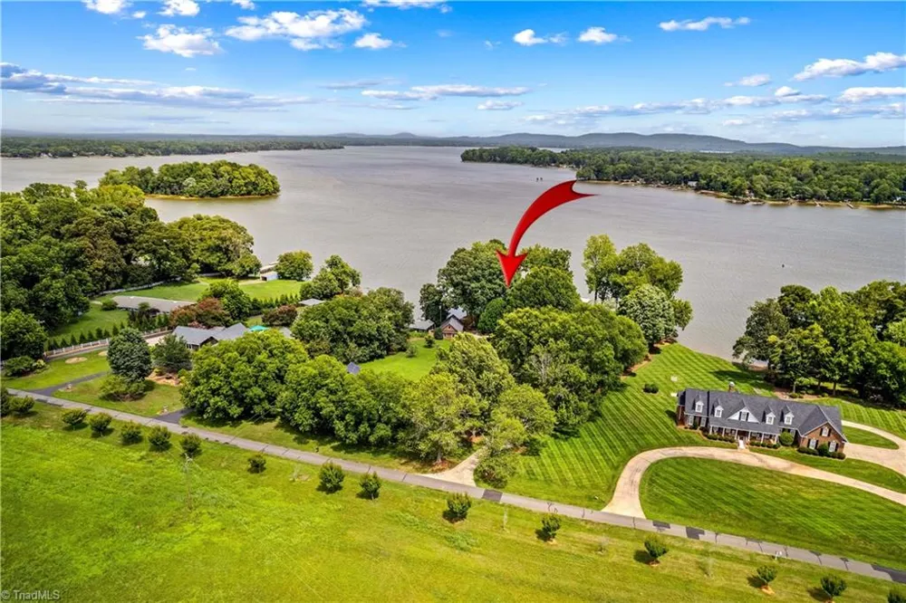 810 Fox Hollow Lane Salisbury, NC 28146