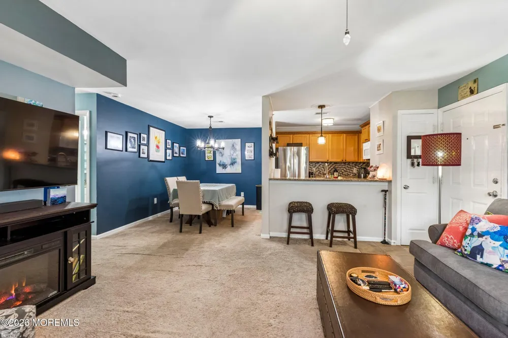 21 Jockey Lane Tinton Falls, NJ 07753