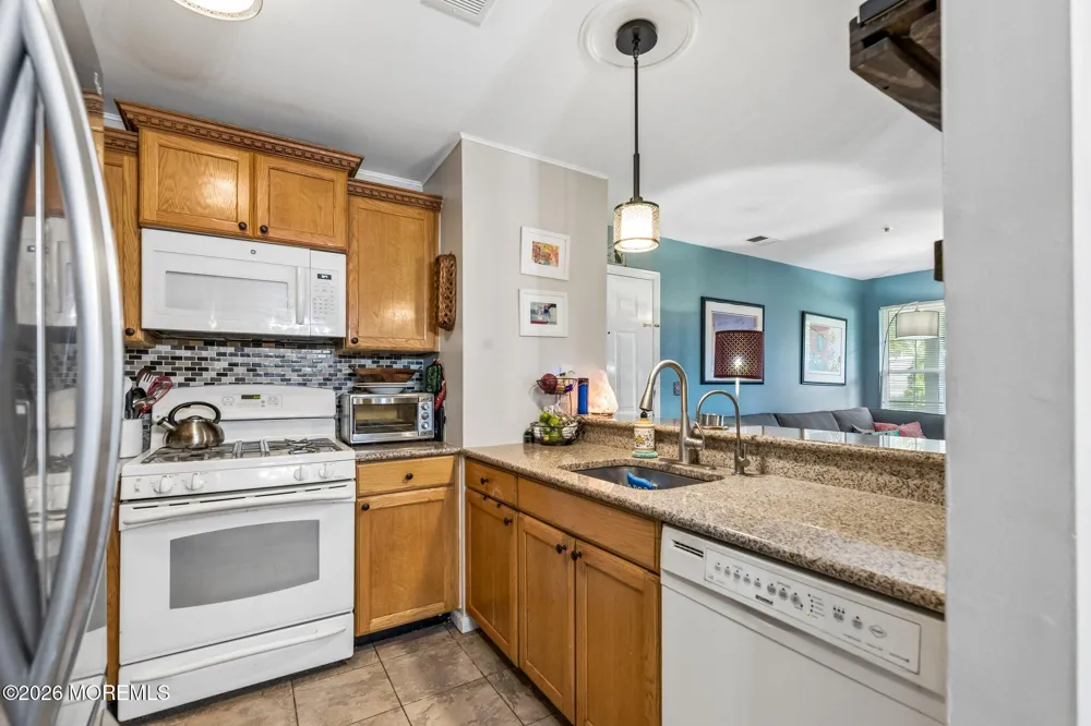 21 Jockey Lane Tinton Falls, NJ 07753