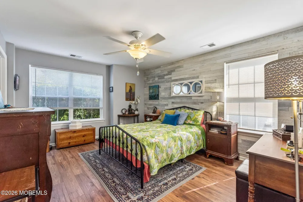 21 Jockey Lane Tinton Falls, NJ 07753