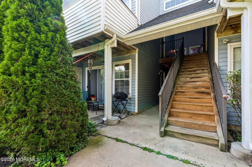 21 Jockey Lane Tinton Falls, NJ 07753