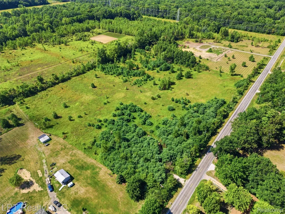 13191 Nichols Road Montrose Charter Township, MI 48457