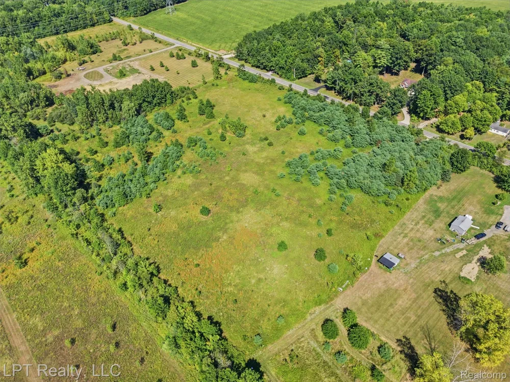 13191 Nichols Road Montrose Charter Township, MI 48457