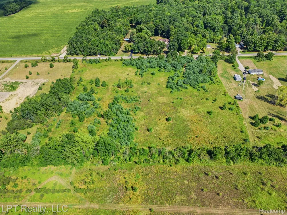 13191 Nichols Road Montrose Charter Township, MI 48457