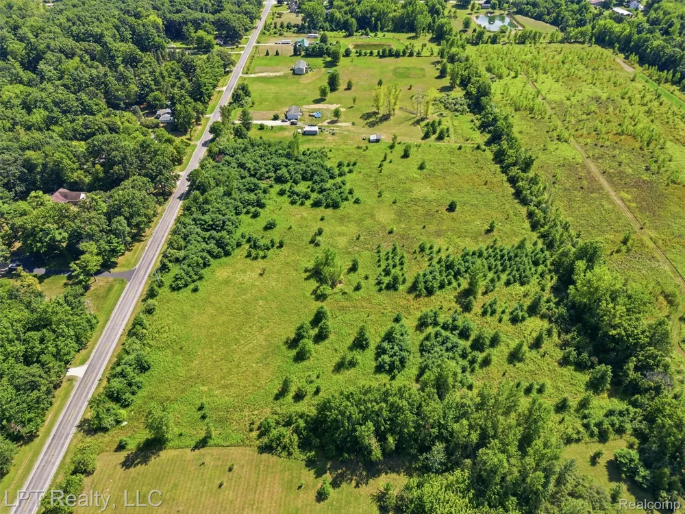13191 Nichols Road Montrose Charter Township, MI 48457