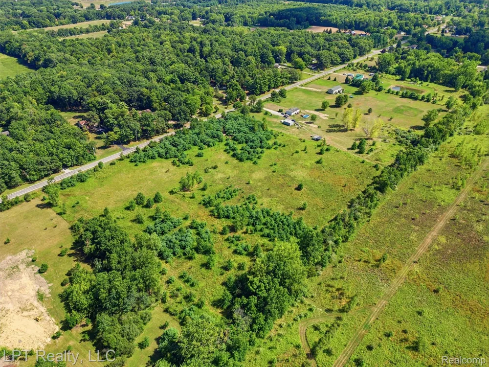 13191 Nichols Road Montrose Charter Township, MI 48457