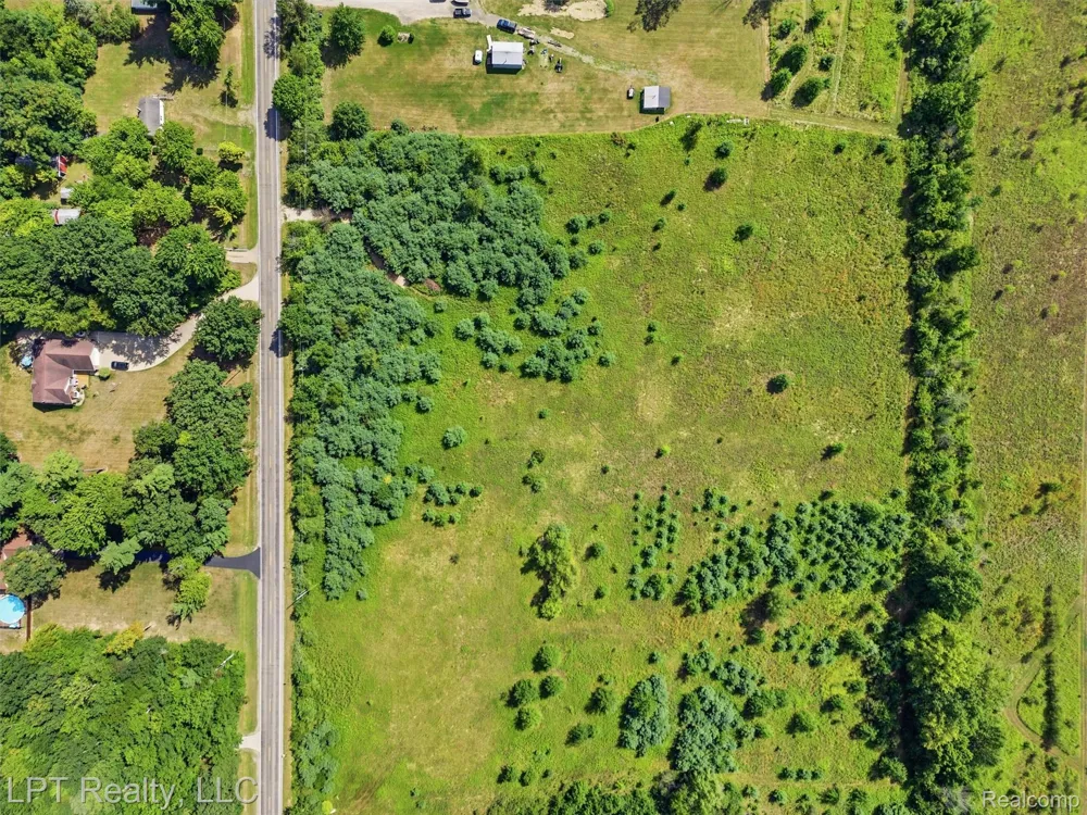 13191 Nichols Road Montrose Charter Township, MI 48457