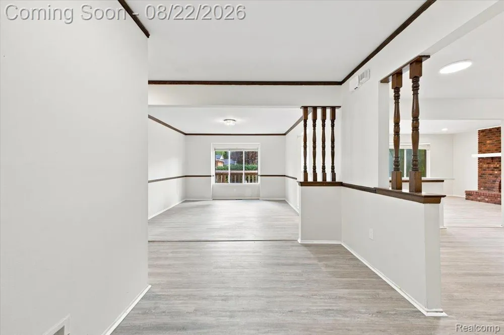 6874 Little Creek Drive Troy City, MI 48085