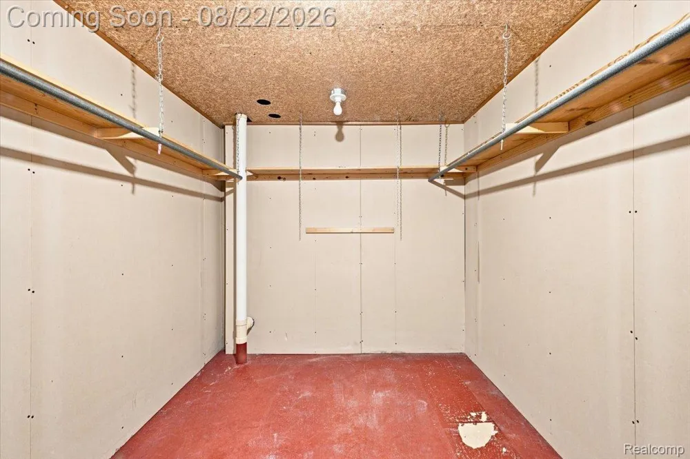 6874 Little Creek Drive Troy City, MI 48085