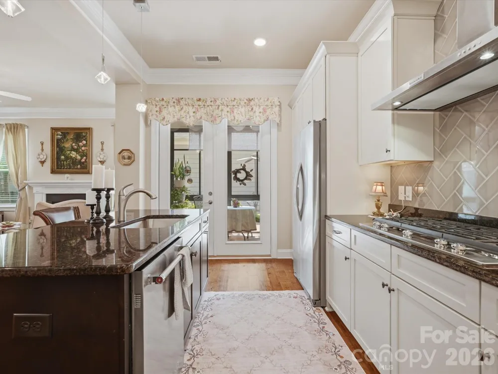 2050 Laney Pond Road Matthews, NC 28104