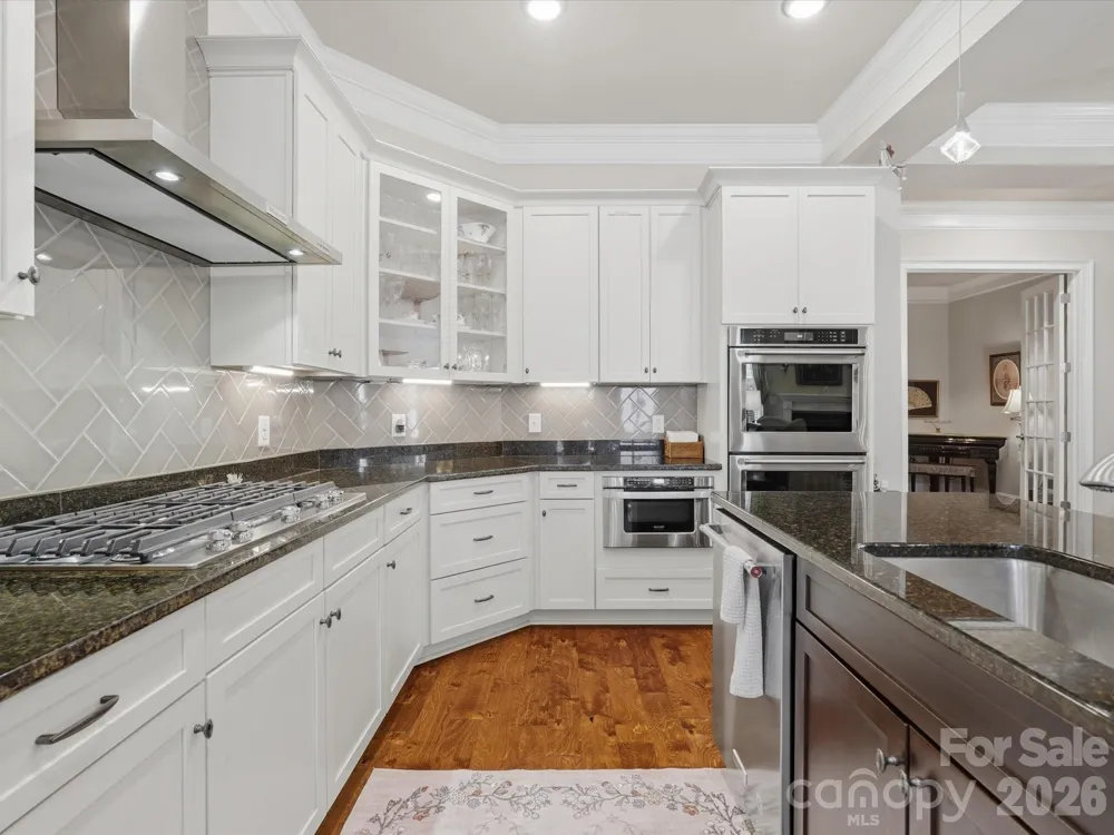 2050 Laney Pond Road Matthews, NC 28104