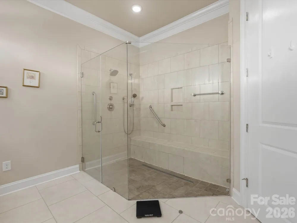 2050 Laney Pond Road Matthews, NC 28104