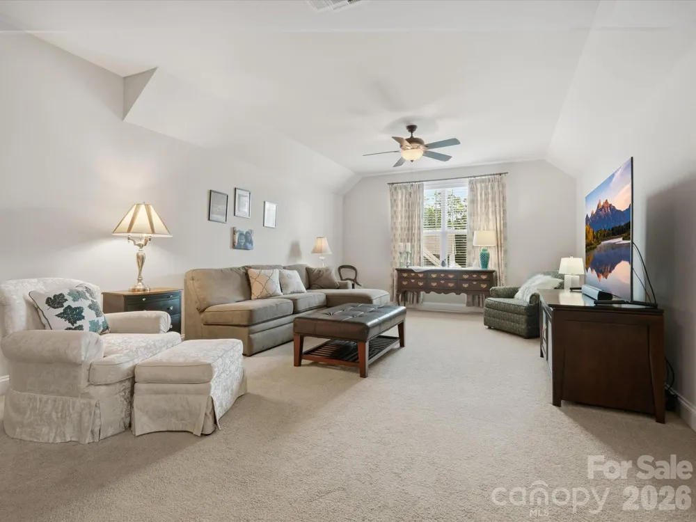 2050 Laney Pond Road Matthews, NC 28104
