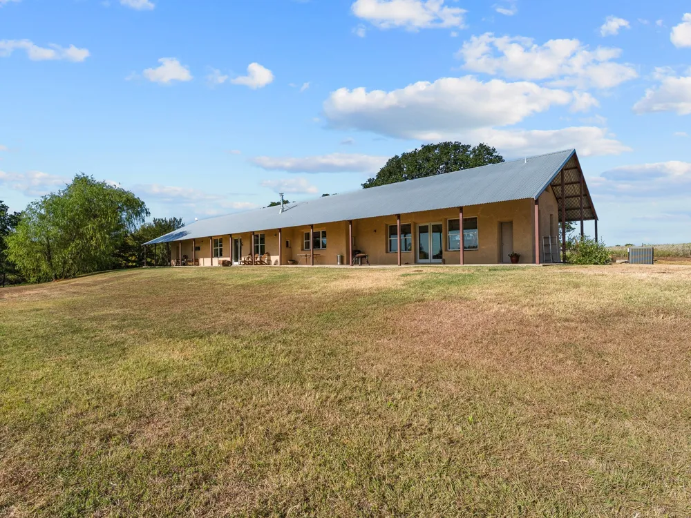 1037 Private Road 4481 Decatur, TX 76234