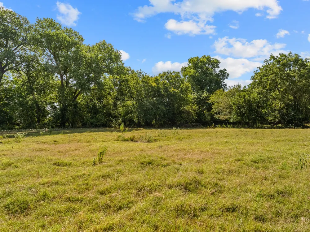 1037 Private Road 4481 Decatur, TX 76234