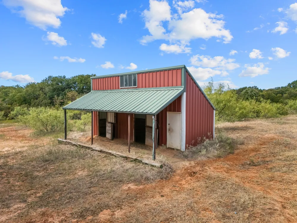 1037 Private Road 4481 Decatur, TX 76234