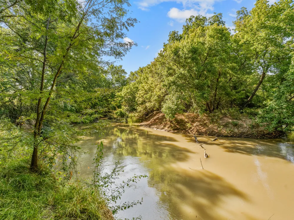 1037 Private Road 4481 Decatur, TX 76234