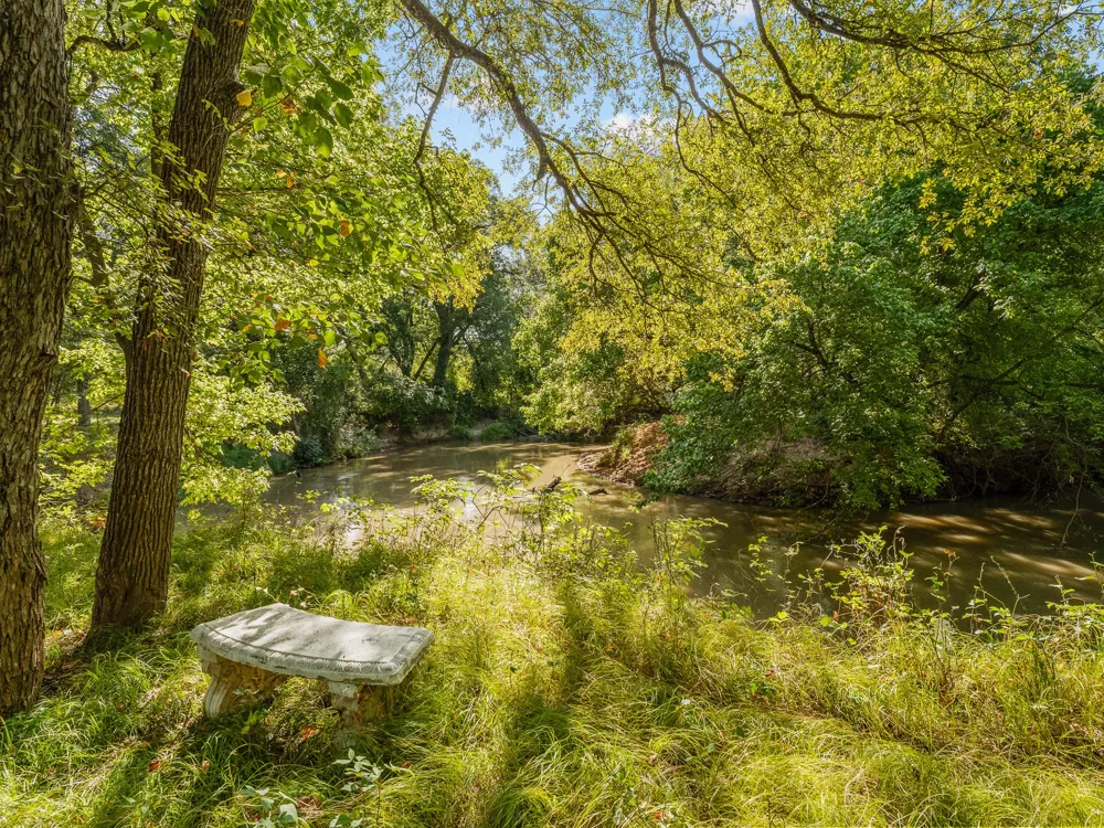 1037 Private Road 4481 Decatur, TX 76234