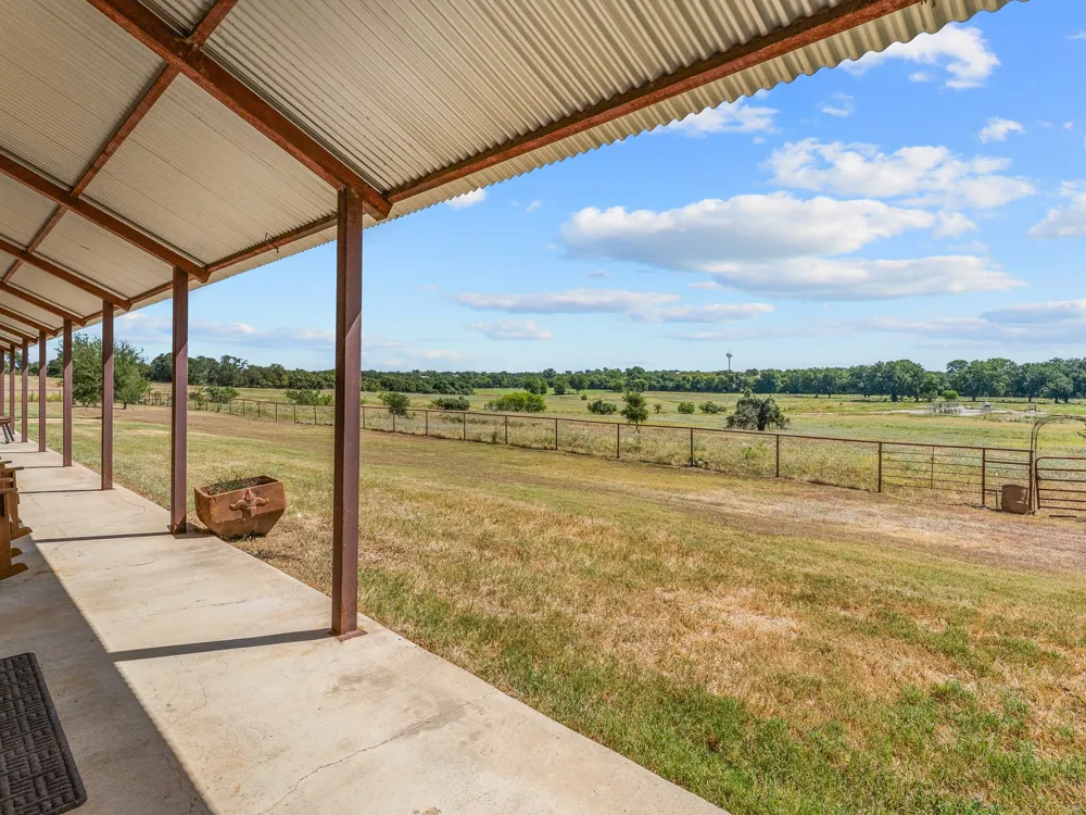1037 Private Road 4481 Decatur, TX 76234