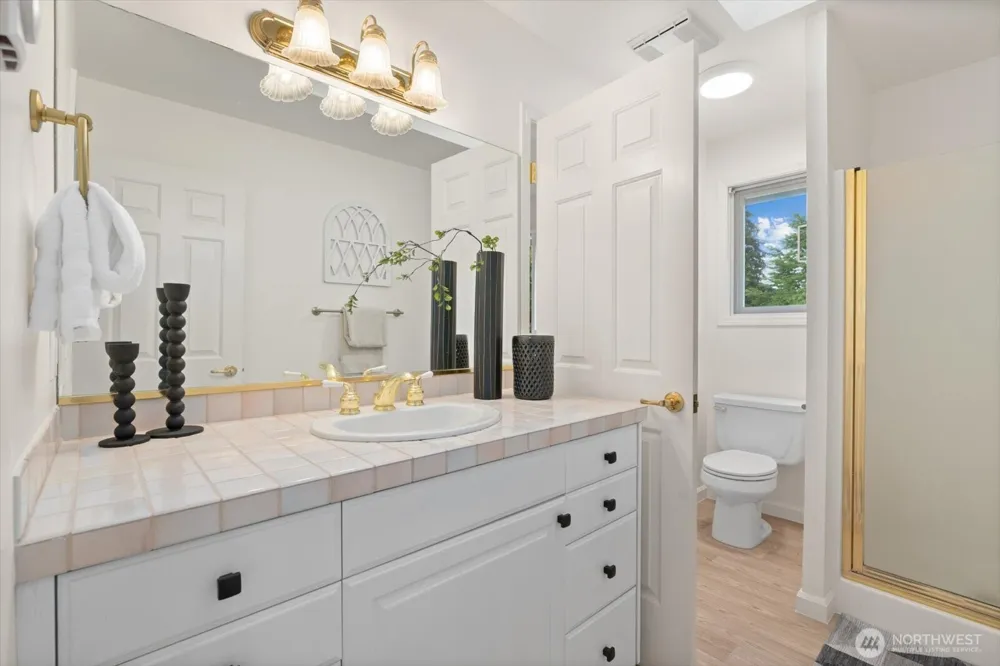 8207 228th Street SE Woodinville, WA 98072