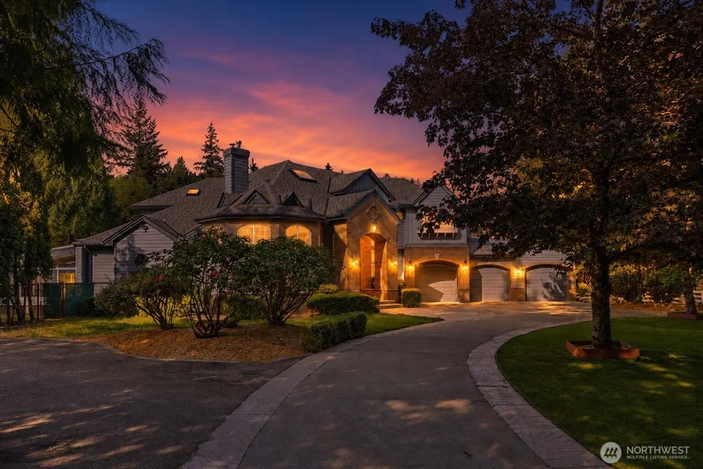 8207 228th Street SE Woodinville, WA 98072