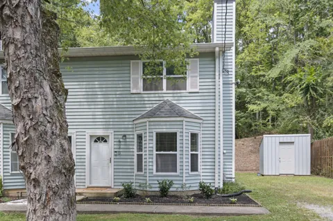 570 Holt Valley Rd