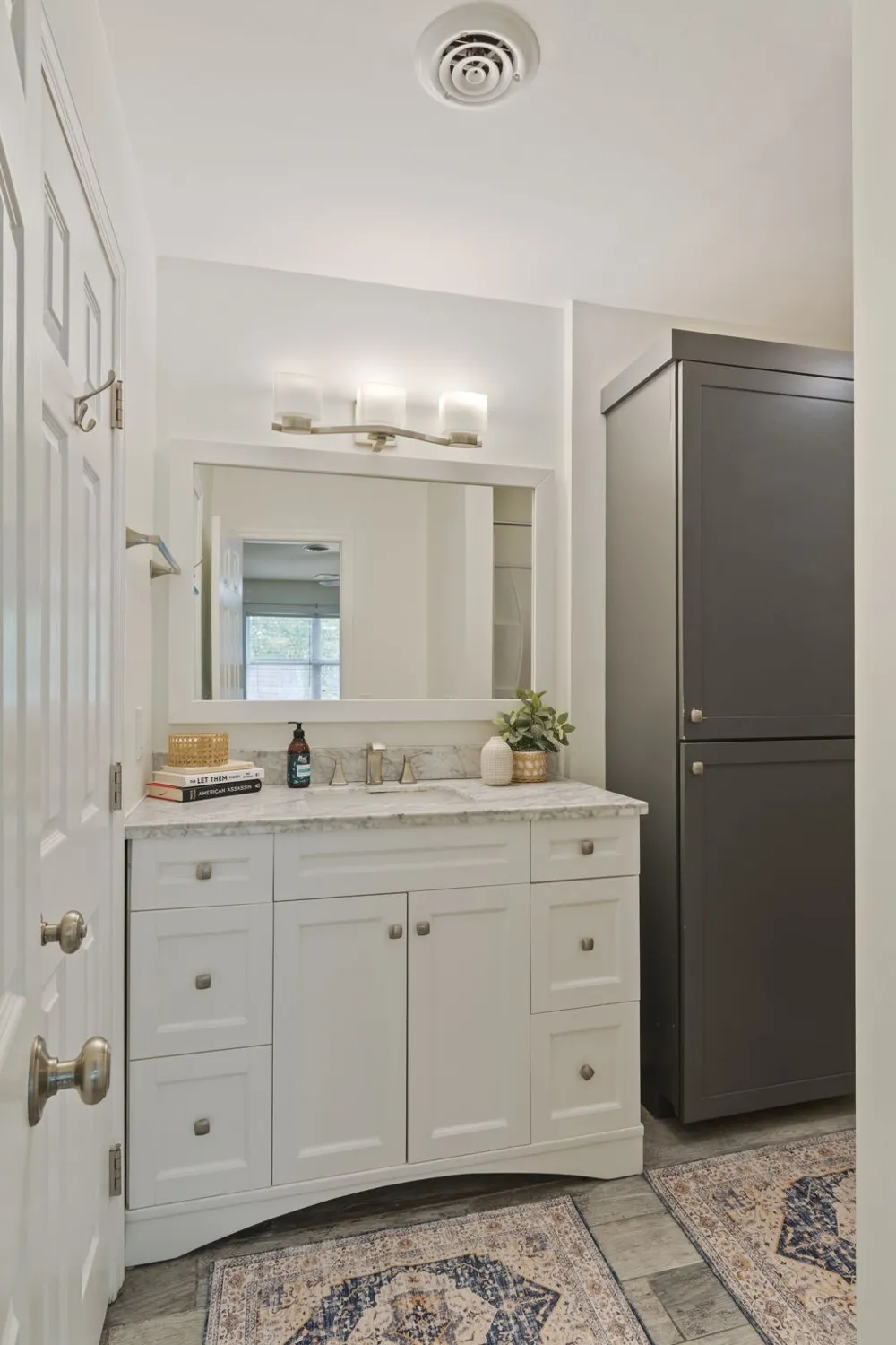 570 Holt Valley Rd Nashville, TN 37221