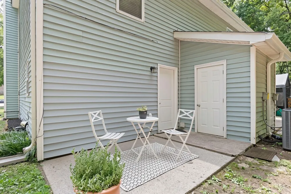570 Holt Valley Rd Nashville, TN 37221
