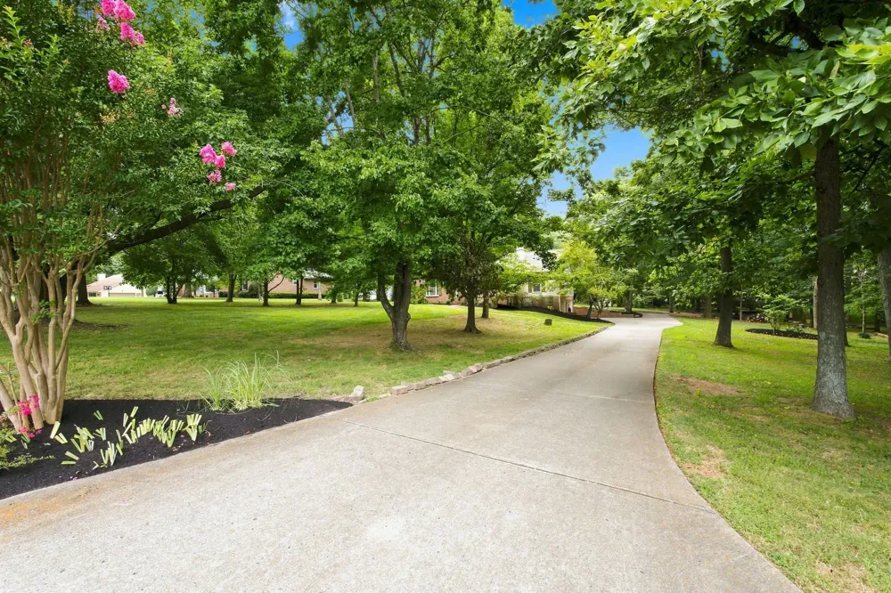5038 Windland Dr Springfield, TN 37172
