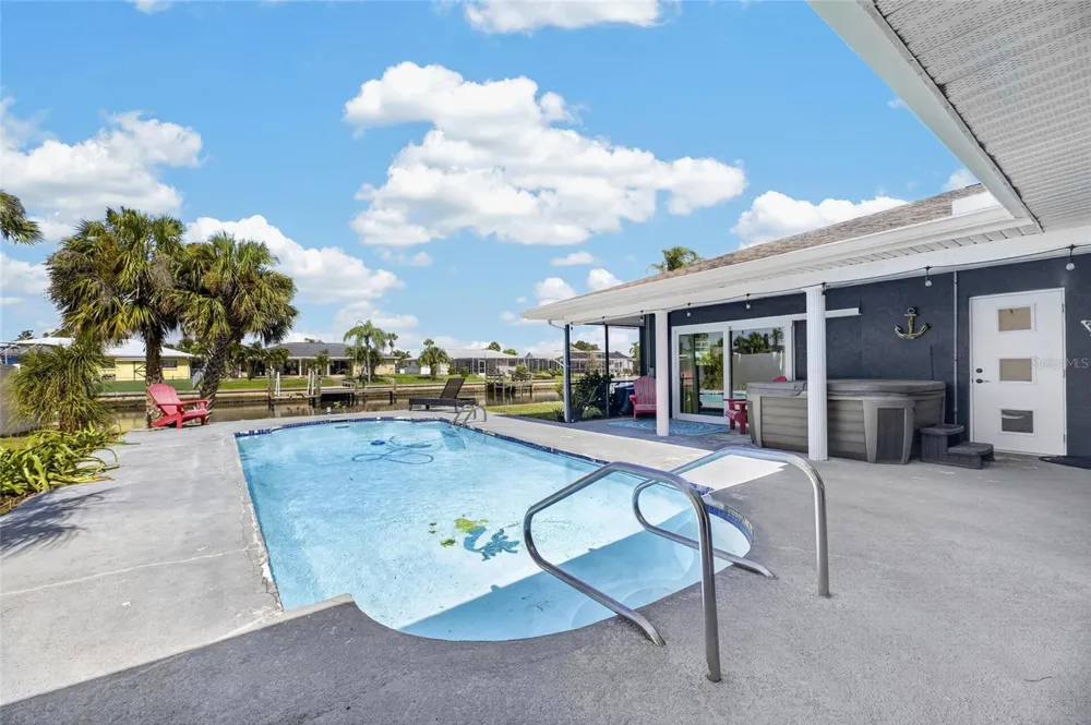 6314 WISTERIA LANE Apollo Beach, FL 33572